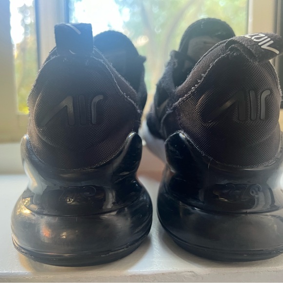 BIG KIDS' NIKE AIR MAX 270 CASUAL SHOES - Picture 9 of 10